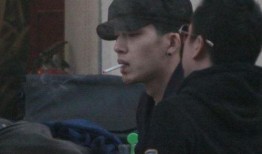 井柏然抽烟最新爆料,最新爆料揭露明星私生活